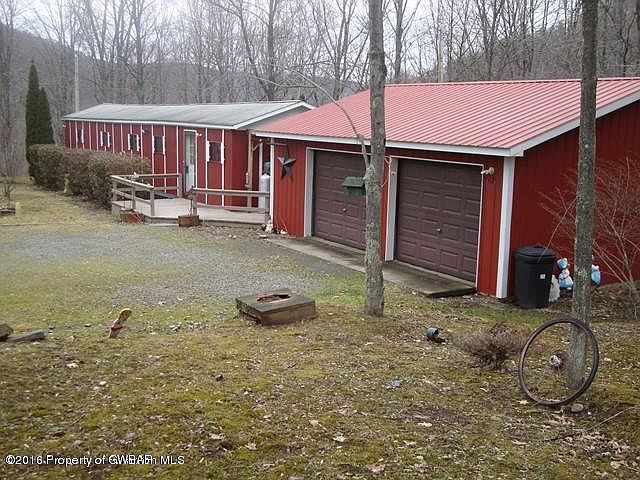 1st image of 225 Copper Mine Ln