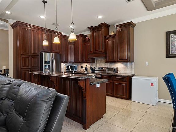 5th image of 3719 Ripple Dr
