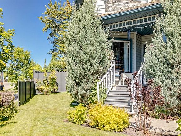 5th image of 142 E Springbank Cres SW