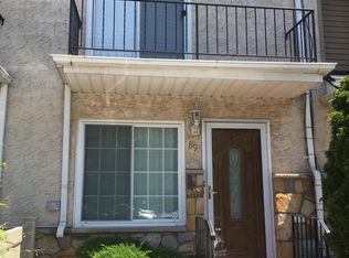 87 Skyline Dr, Staten Island, NY 10304