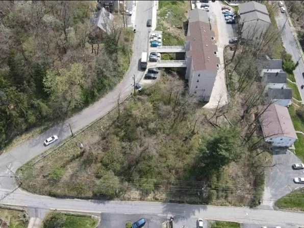 312 6th St, Morgantown, WV 26505