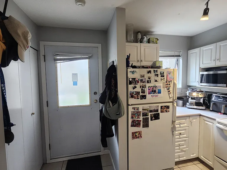 1678 W 7th Ave #6 — Photo 14