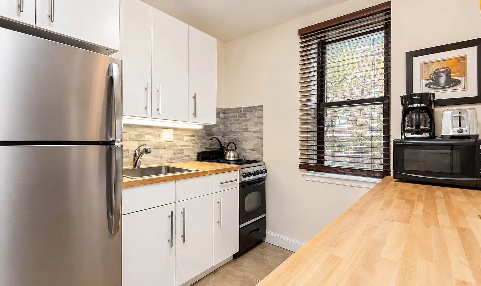 515 East 82nd Street — Photo 1