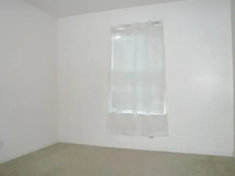 200 Grosvenor Ln #102 — Photo 19