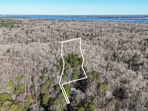 5 Meadow Cir, Williamsburg, VA 23188