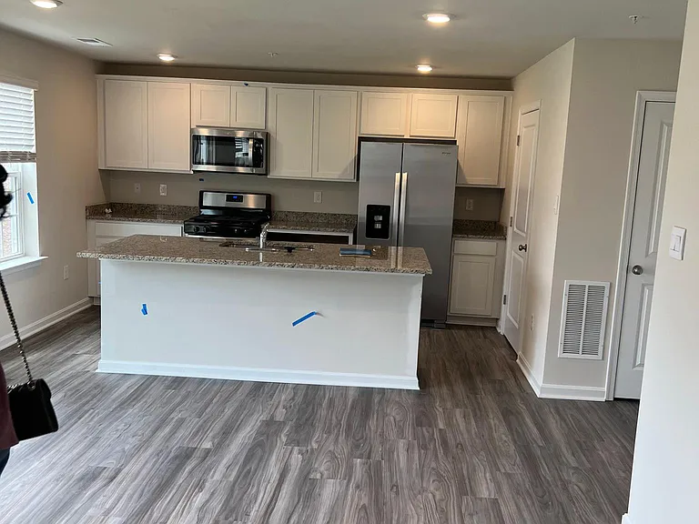 2059 Pomona Way — Photo 12