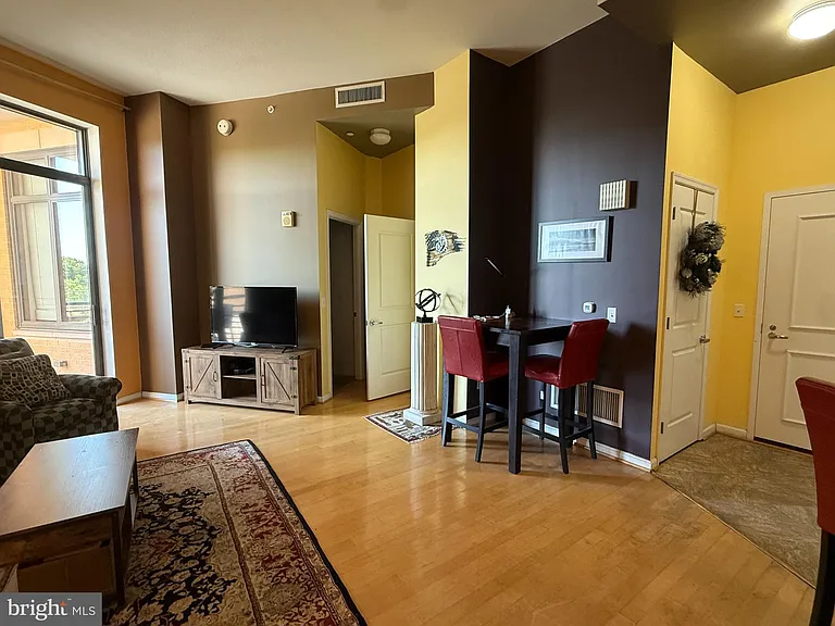 2720 S Arlington Mill Dr #403 — Photo 8