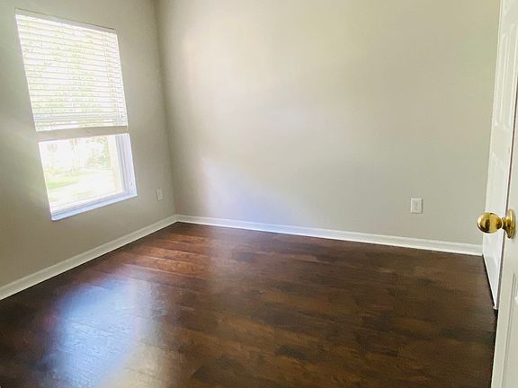 5th image of 14469 Chinese Elm Dr