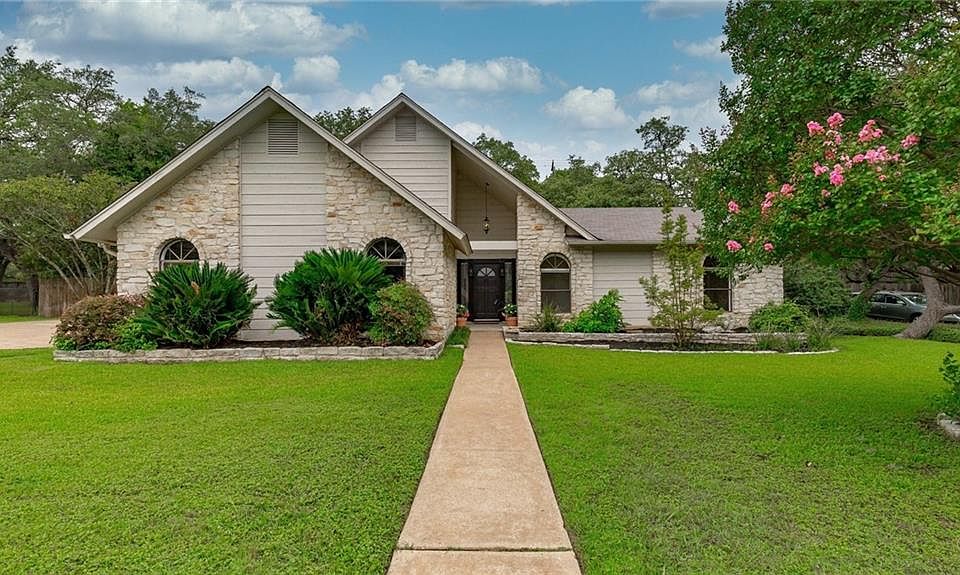 1st image of 10020 Hidden Meadow Dr