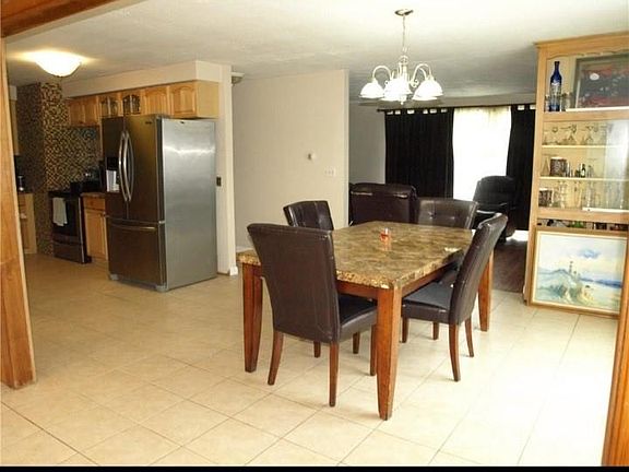 5th image of 25 Lyman Ave