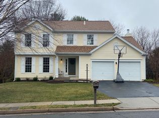 12526 Rock Ridge Rd, Herndon, VA 20170