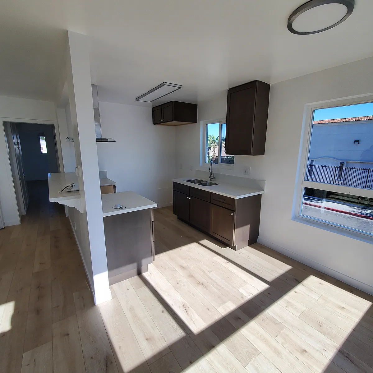 Building Photo - 7119 Mountain View Ave #E