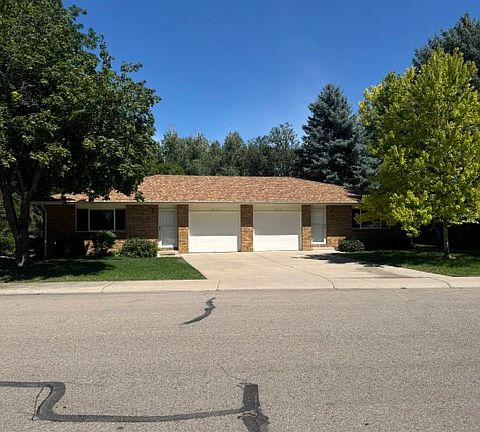 2nd image of 2026 Custer Dr