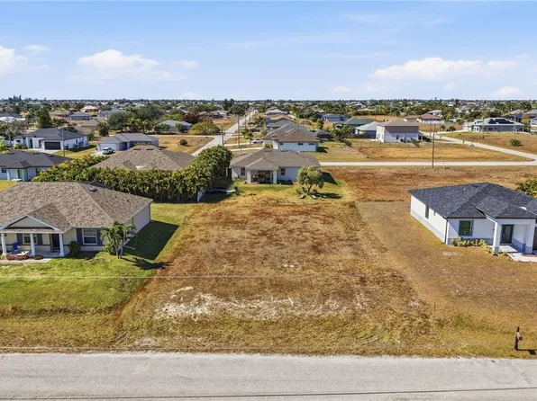 302 NW 27th Ave, Cape Coral, FL 33993