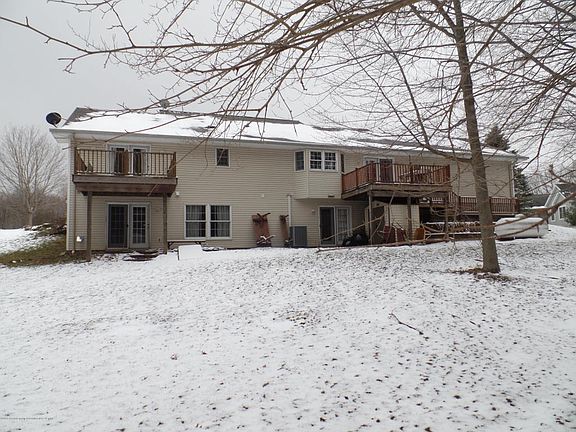 2nd image of 1537 Carol Ln