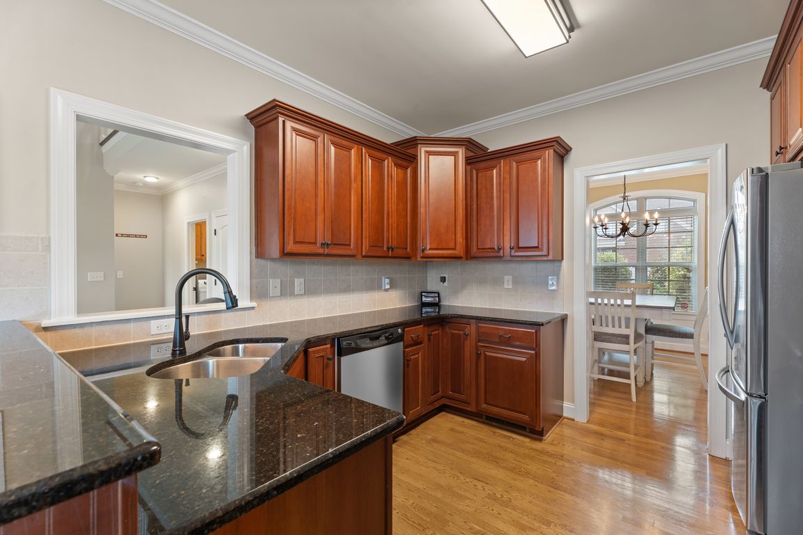 next background image