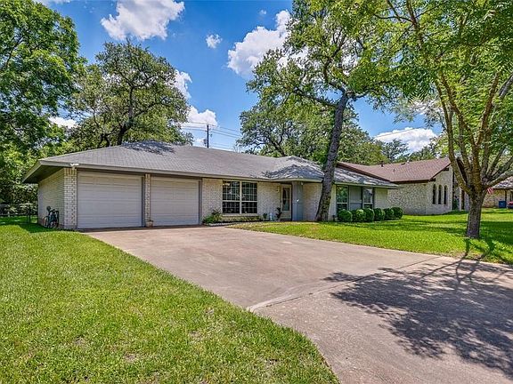 4th image of 11012 Alhambra Dr