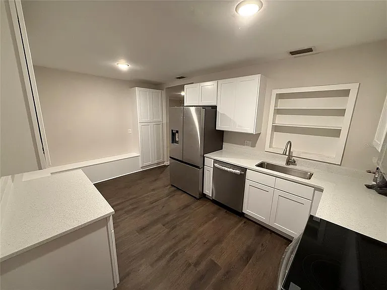 6215 S Kelly Rd — Photo 3