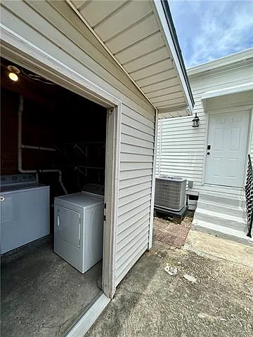 4732 Perrier St — Photo 11