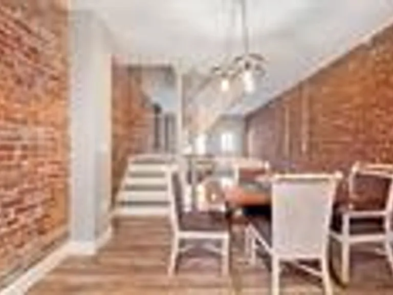 516 Borland St — Photo 9