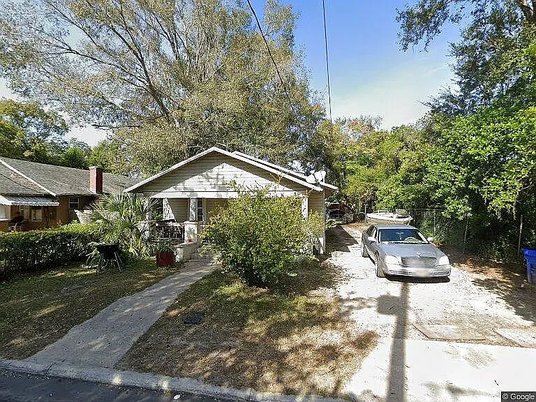 2 bed, 1300 sqft, $1,100 — Photo 1