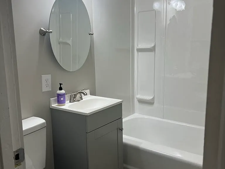 2702 Holt Ln — Photo 10
