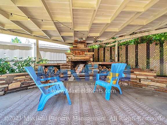 5th image of 731 E Elgin Ave