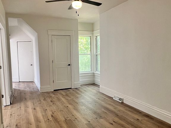 5th image of 439 S Parker Dr #1