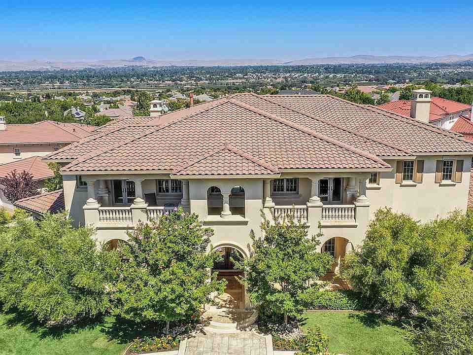 1st image of 3860 Antonini Way