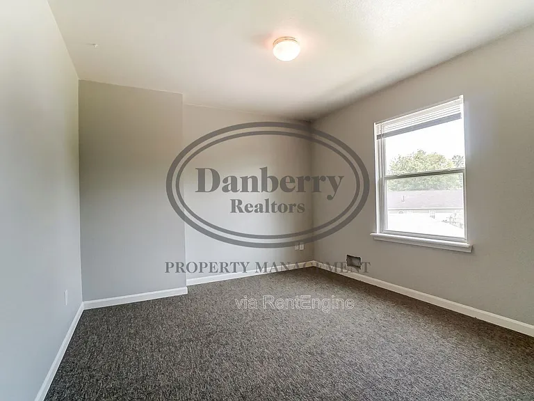 3704 Willow Run Dr — Photo 25