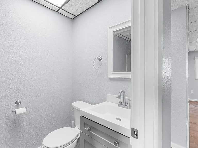 404 N Superior St #3 — Photo 4