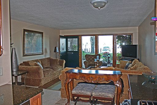 2nd image of 415 Lake St