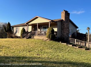 11466 Toma Rd, Pinckney, MI 48169