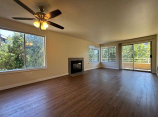 4850 California Ave SW APT 401, Seattle, WA 98116