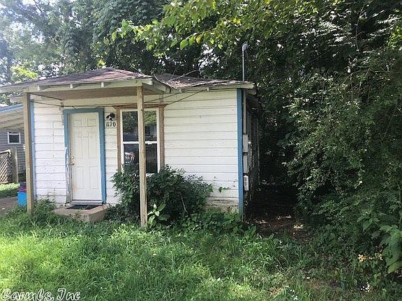 2nd image of 1110 Oak Grove Ave