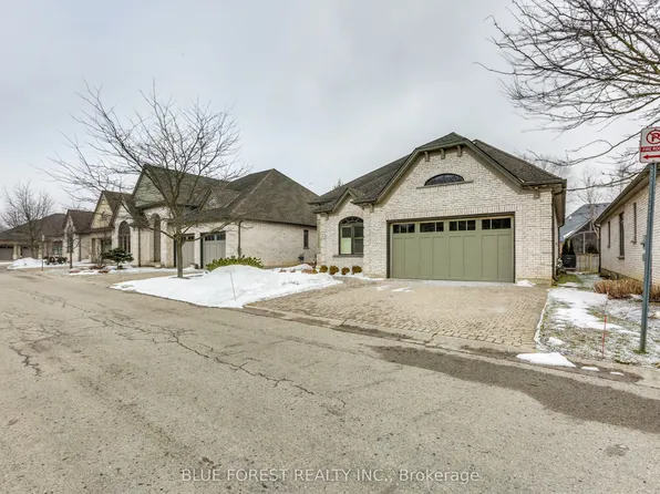 2014 Valleyrun Blvd S #6, London, ON N6G 5N8
