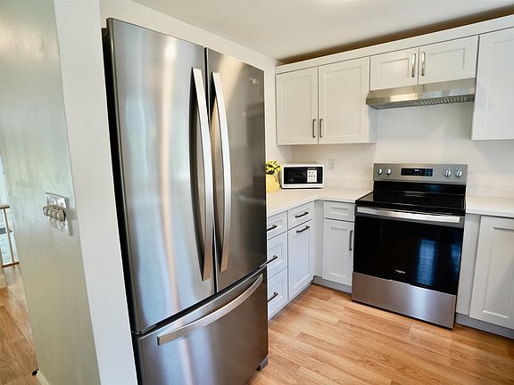 5th image of 129 Portland Avenue #31