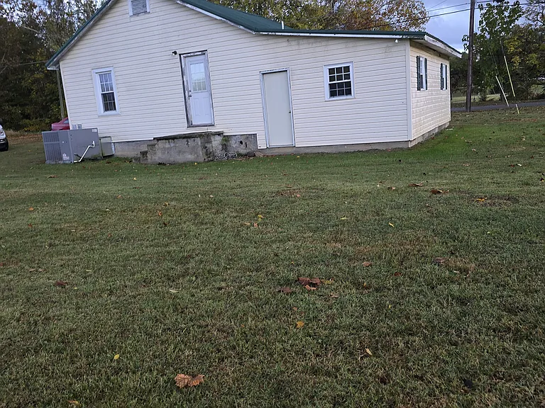 214 Painter Rd — Photo 3