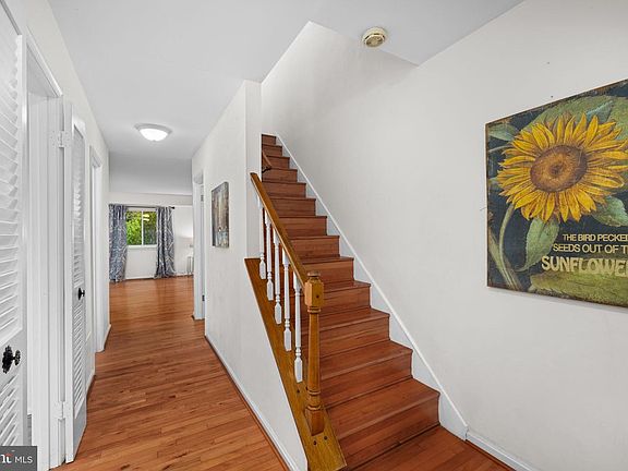 4th image of 6035 Bonnie Bern Ct