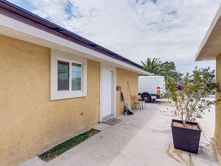 2318 Bassler St #A — Photo 12