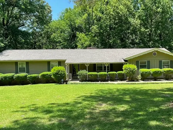 2219 Sycamore Ave NW, Russellville, AL 35653