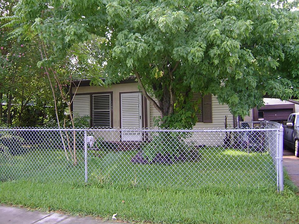 1st image of 1105 9th Ave N
