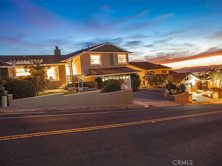 4009 Calle Bienvenido — Photo 1