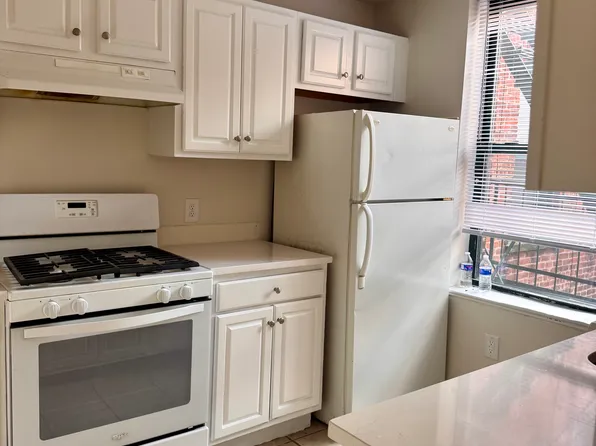140 Virginia Ave #302, Jersey City, NJ 07304