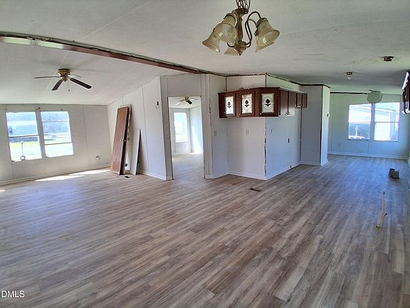 5th image of 4725 Desert Ridge Rd