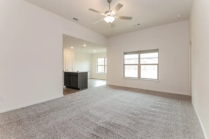 833 Mallorie Ln — Photo 2