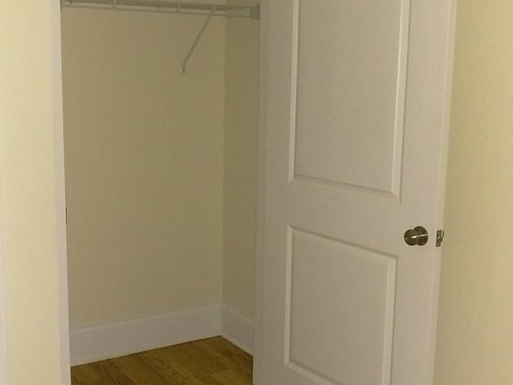 3rd image of 1615 N Richmond St APT 2