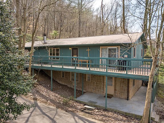 2nd image of 400 Carmol Dr