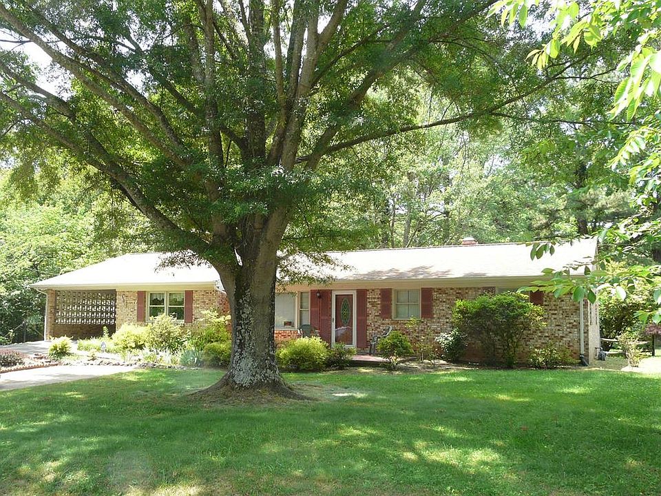 1st image of 442 Gilbert Dr