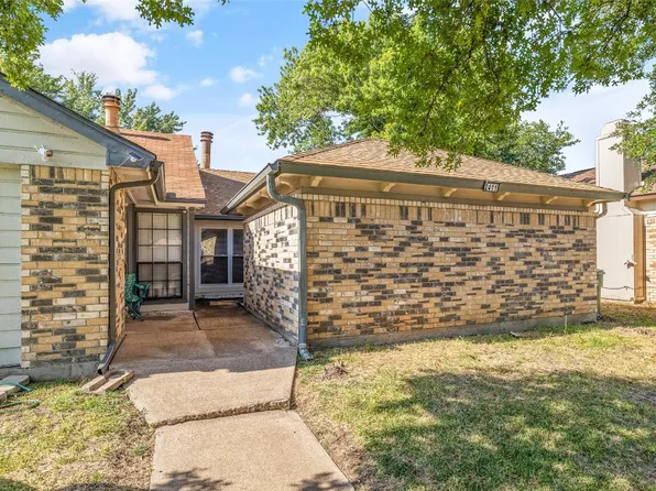 2411 E Timberview Ln, Arlington, TX 76014